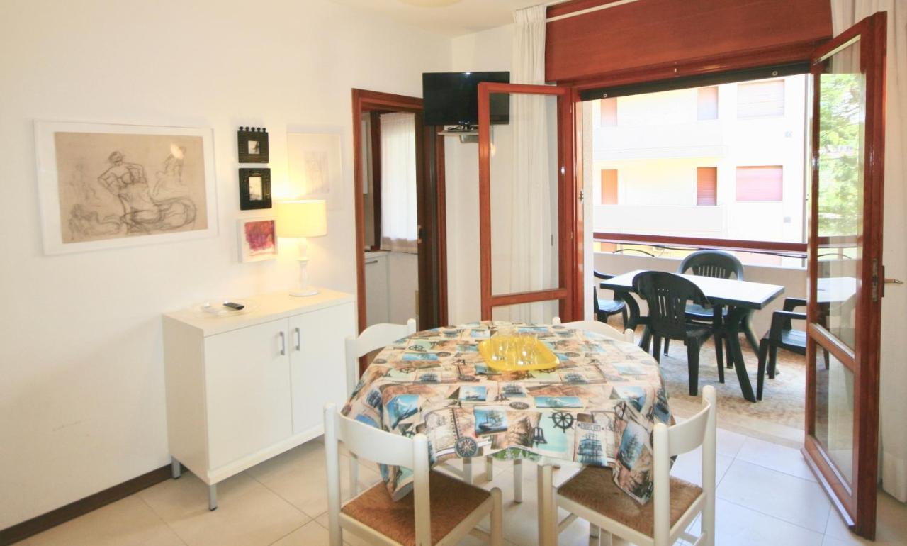 Ba -Gambero Apartment Lignano Sabbiadoro Exterior photo